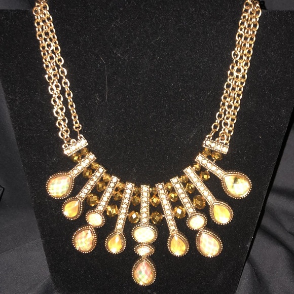 Gold, Amber Crystal Statement Necklace 16 to 18 in like new! - Picture 4 of 7
